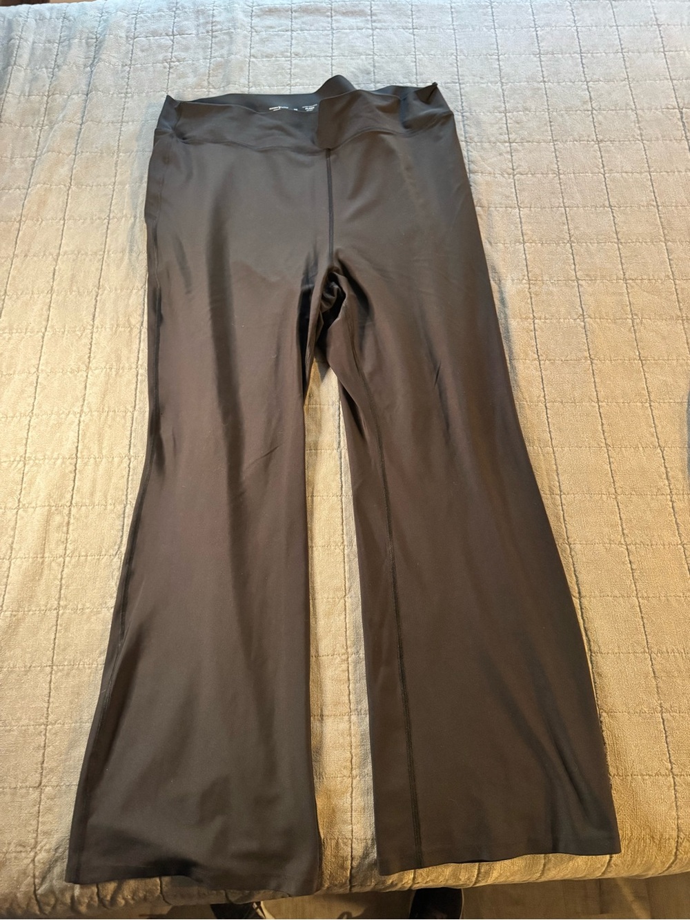 Old Navy Black Active Flare Leggings